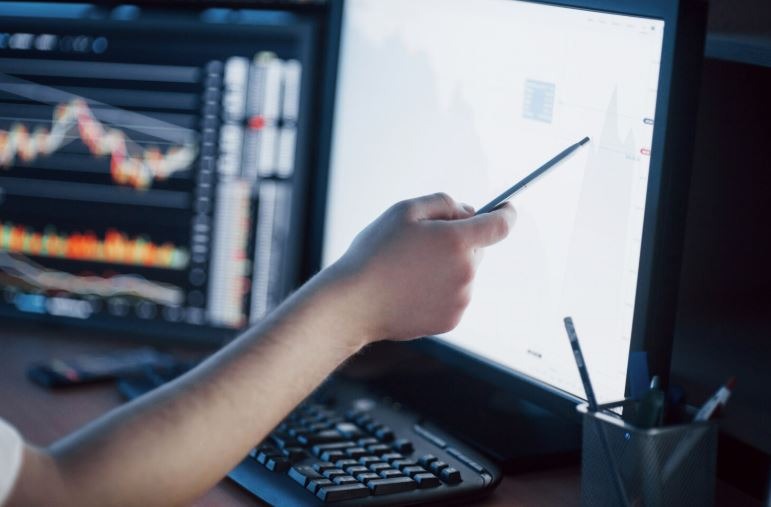 Cómo medir impacto de riesgos financieros