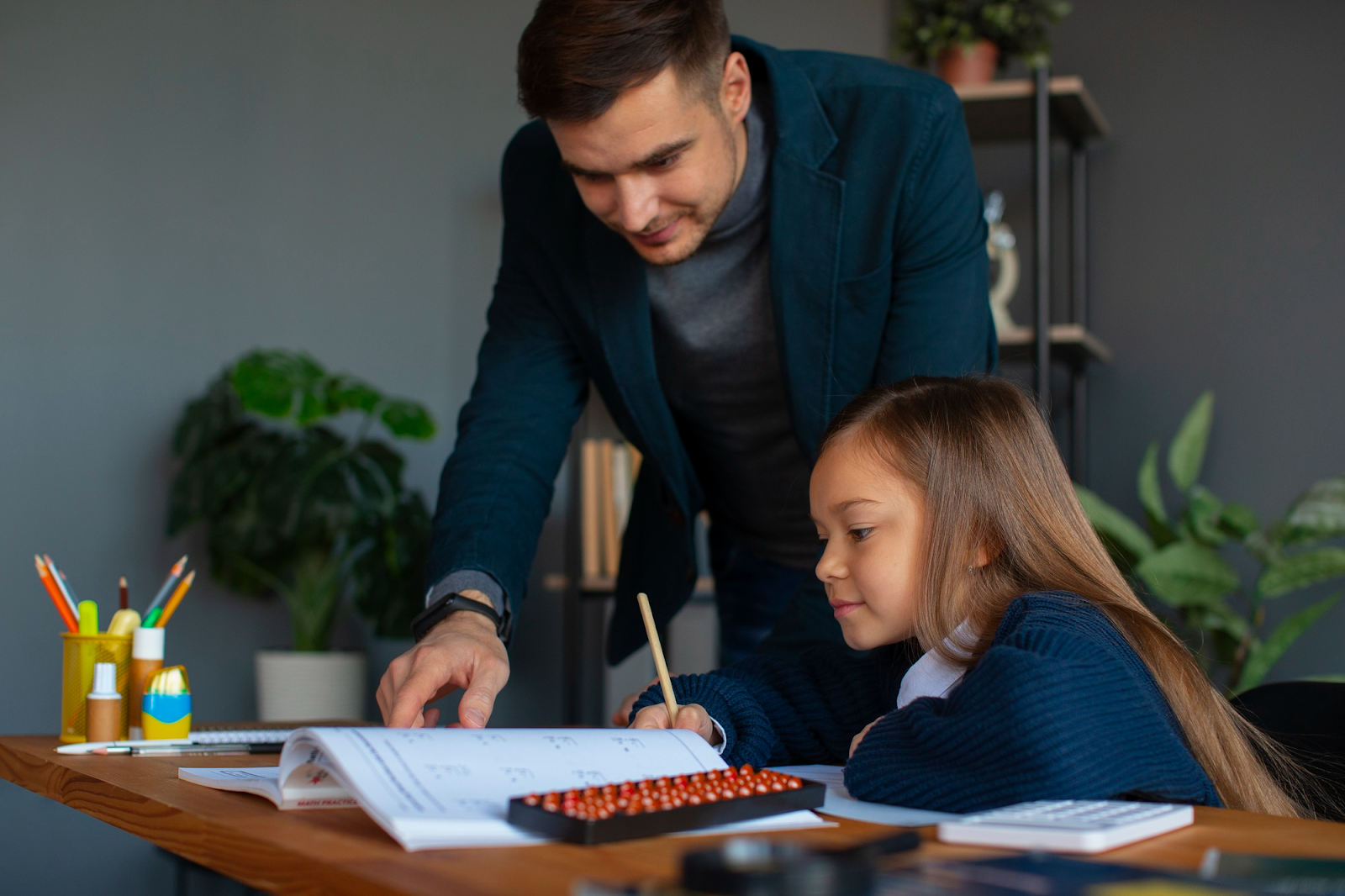 Salario emocional y educación financiera para el bienestar laboral
