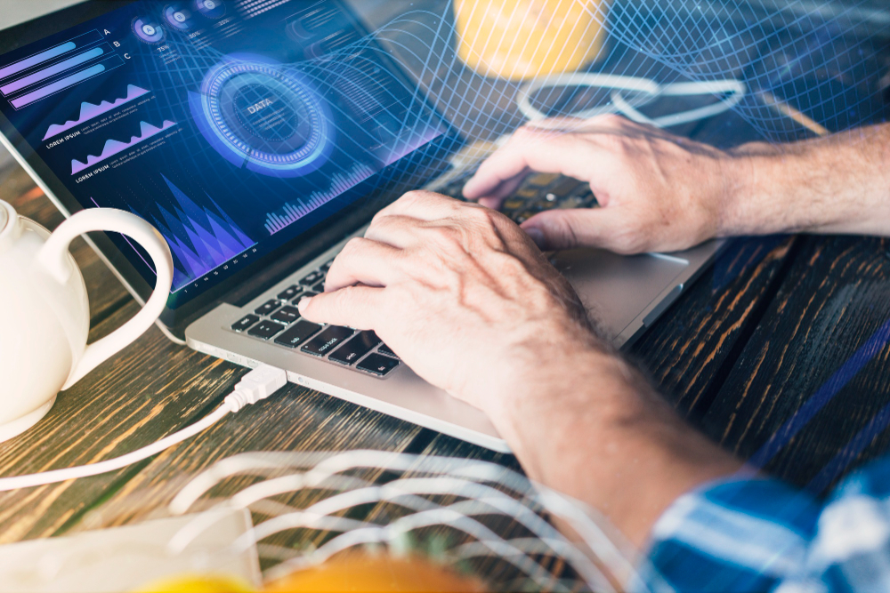 Conoce los beneficios de la gestión financiera con IA