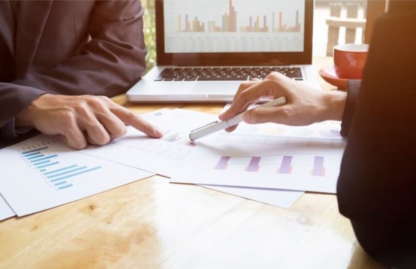 Apoya la toma de decisiones con análisis contable